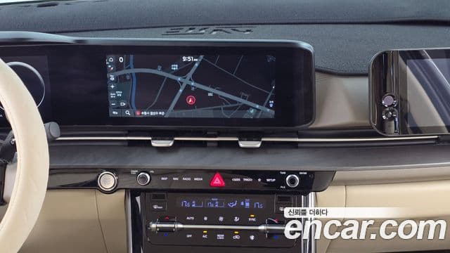 Kia Carnival 2021 — Şəkil 32/42