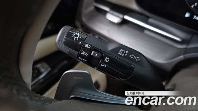 Kia Carnival 2021 — Şəkil 18/42