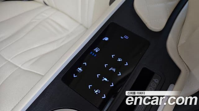 Kia Carnival 2021 — Şəkil 39/42