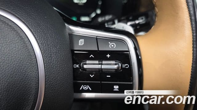 Kia Sorento 2022 — Фото 17/20