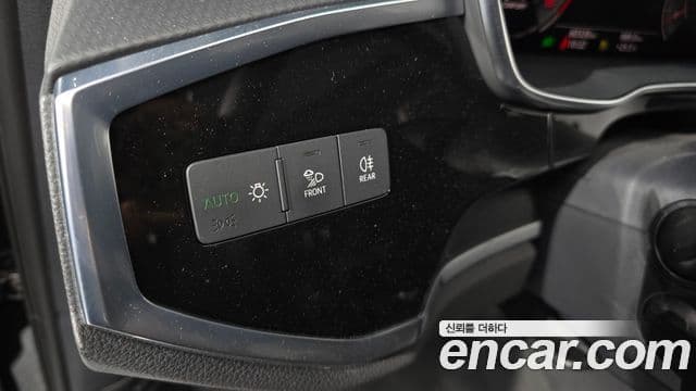 Audi Q3 2023 — Photo 8/20