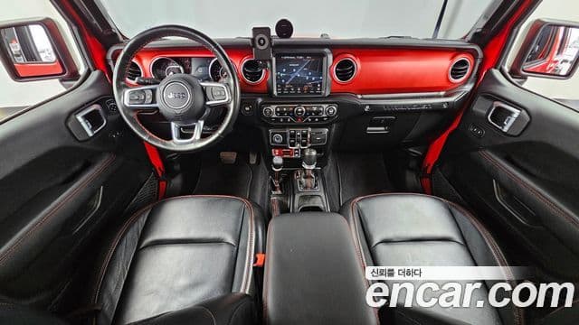 Jeep Wrangler 2022 — ფოტო 7/20