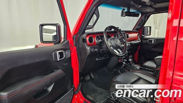 Jeep Wrangler 2022 — ფოტო 10/20