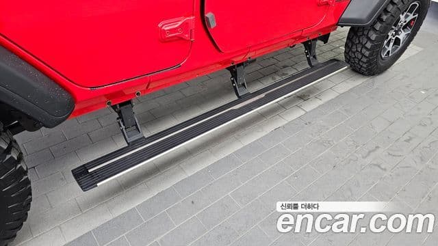 Jeep Wrangler 2022 — Şəkil 19/31