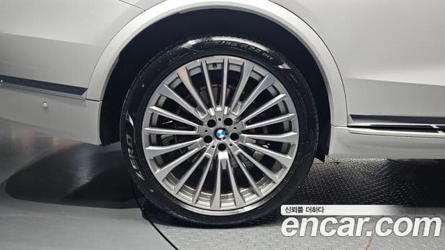 BMW X7 2025 — ფოტო 5/20