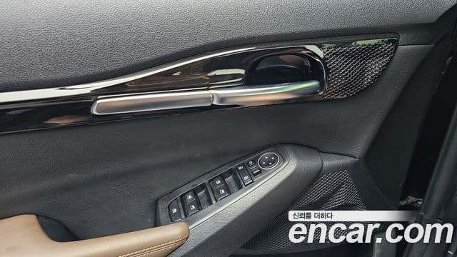 Kia Seltos 2022 — ფოტო 17/20