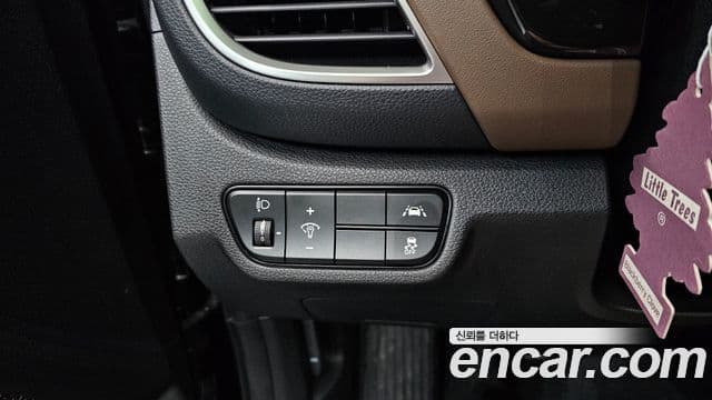 Kia Seltos 2022 — ფოტო 18/20