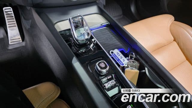 Volvo XC60 2020 — фото 9 из 20
