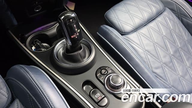 Mini Cooper S Countryman 2023 — ფოტო 9/20