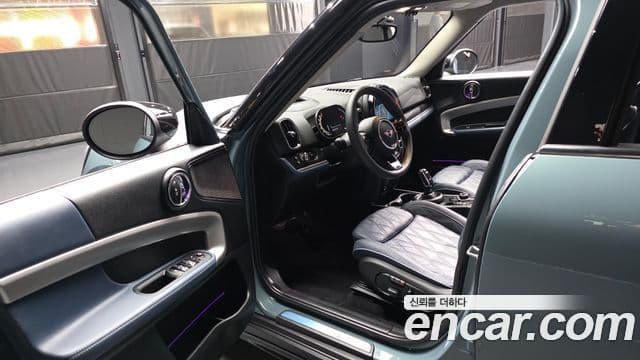 Mini Cooper S Countryman 2023 — ფოტო 10/20