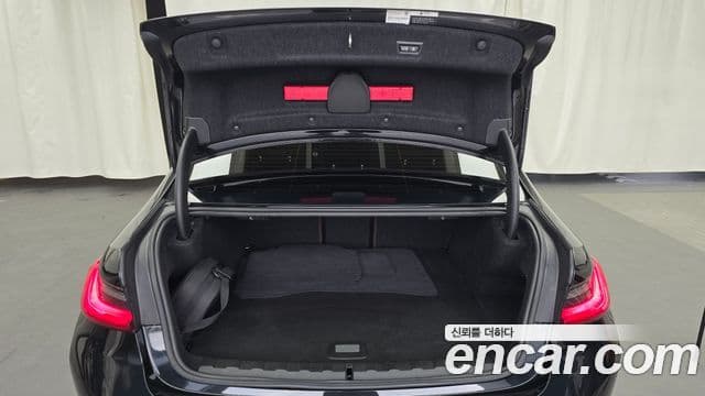 BMW 3 Series 2020 — ფოტო 20/20