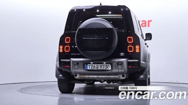 Land Rover Defender 2023 — ფოტო 4/20