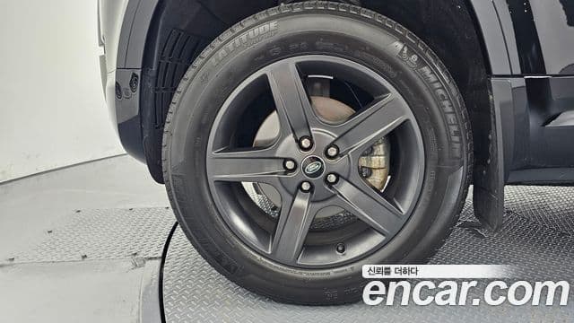 Land Rover Defender 2023 — ფოტო 5/20