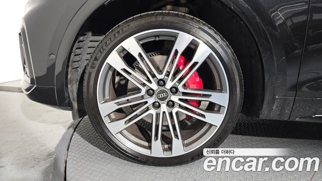 Audi SQ5 2022 — ფოტო 11/20