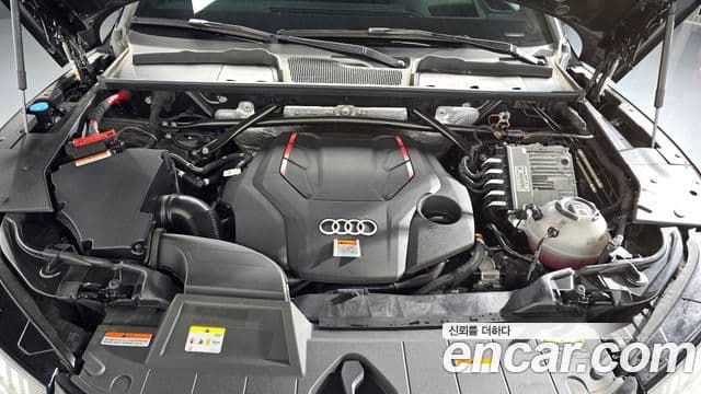 Audi SQ5 2022 — ფოტო 20/20