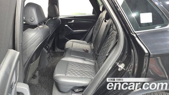 Audi SQ5 2022 — ფოტო 14/20