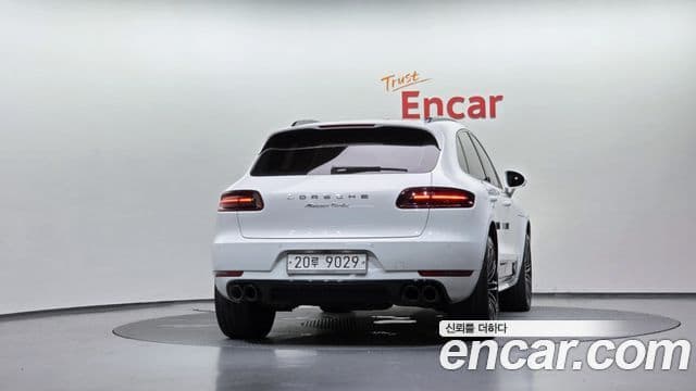 Porsche Macan 2018 — фото 4 из 20