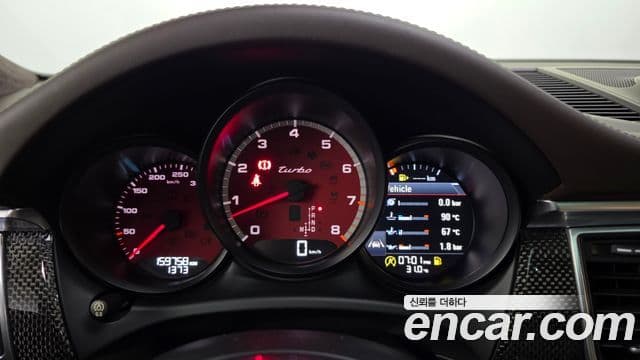 Porsche Macan 2018 — фото 8 из 20