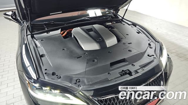 Lexus LS500h 2023 — фото 6 из 20