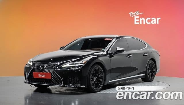 Lexus LS500h 2023 — Şəkil 1/20