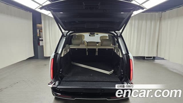 Land Rover Range Rover 2023 — Photo 24/35