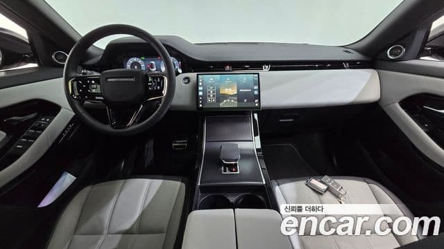 Land Rover Range Rover Evoque 2025 — ფოტო 10/20