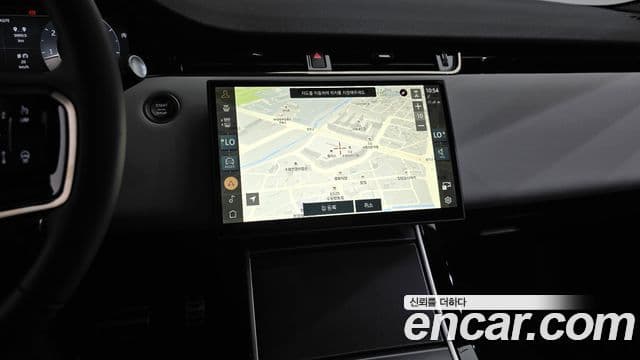 Land Rover Range Rover Evoque 2025 — ფოტო 12/20