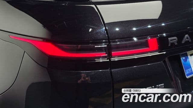 Land Rover Range Rover Evoque 2025 — Photo 8/35