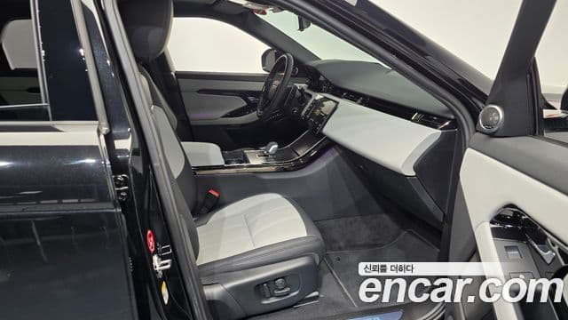 Land Rover Range Rover Evoque 2025 — Photo 10/35