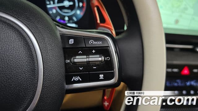 Kia Carnival 2023 — Şəkil 16/20