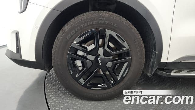 Kia Sorento 2025 — ფოტო 5/20