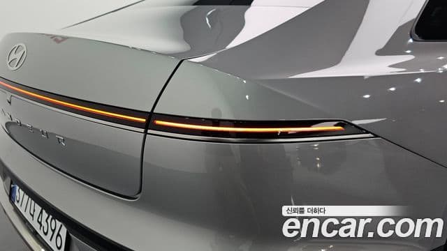 Hyundai Grandeur Hybrid 2025 — ფოტო 34/36