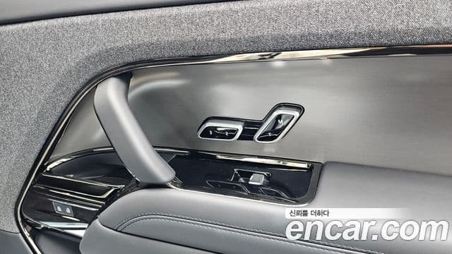 Land Rover Range Rover Sport 2025 — ფოტო 20/20