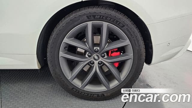 Land Rover Range Rover Sport 2025 — Photo 26/33
