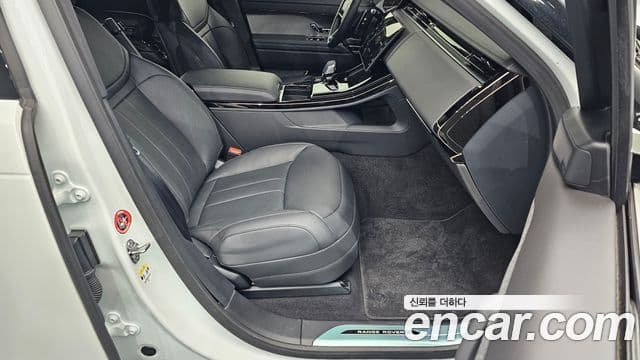 Land Rover Range Rover Sport 2025 — Photo 4/33