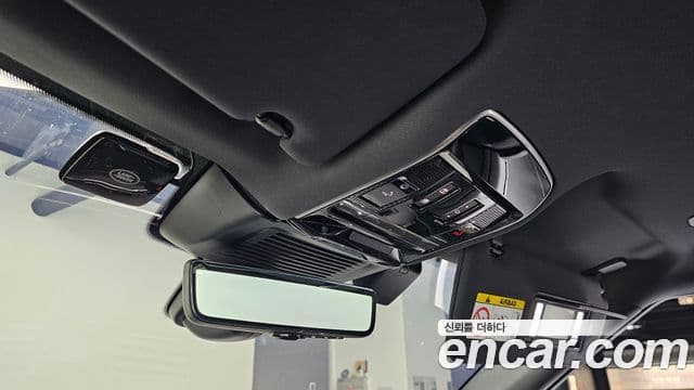 Land Rover Range Rover Sport 2025 — Photo 11/33