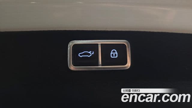 Hyundai Grandeur Hybrid 2023 — Photo 13/33
