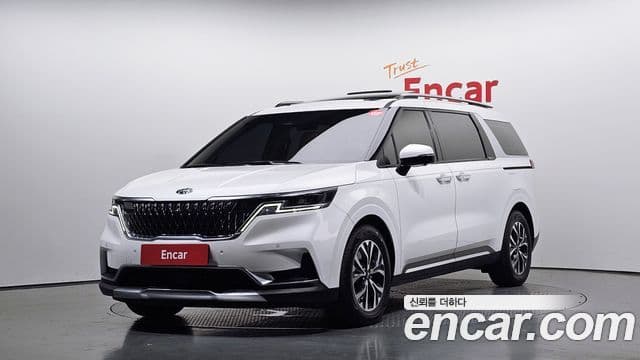 Kia Carnival 2021 — Фото 1/20