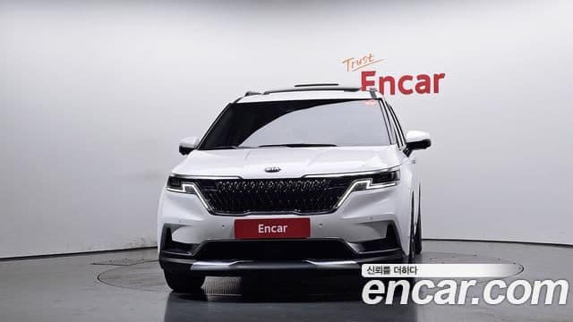 Kia Carnival 2021 — Фото 3/20