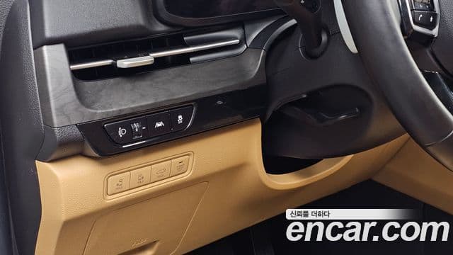 Kia Carnival 2021 — Фото 16/20