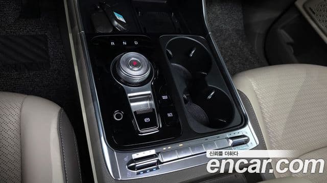 Kia Carnival 2024 — ფოტო 9/20