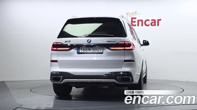 BMW X7 2023 — ფოტო 4/20