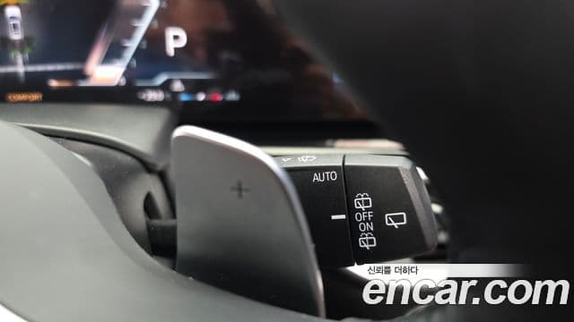 BMW X7 2023 — Photo 19/34