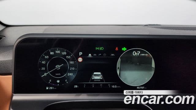 Kia Seltos 2022 — ფოტო 8/20