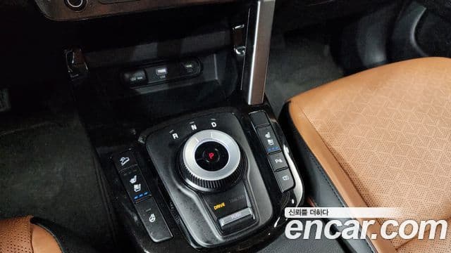 Kia Seltos 2022 — ფოტო 9/20