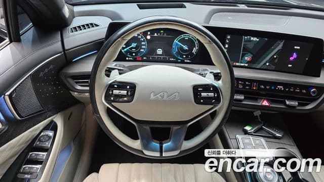 Kia K8 2022 — Şəkil 13/20