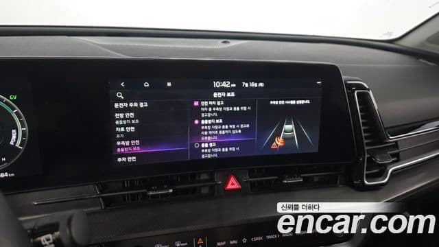 Kia Sportage 2022 — ფოტო 15/20