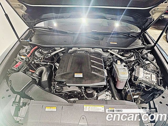 Audi A6 2021 — ფოტო 5/18