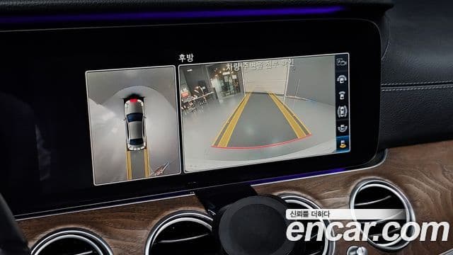 Mercedes-Benz E-Class 2019 — ფოტო 16/20
