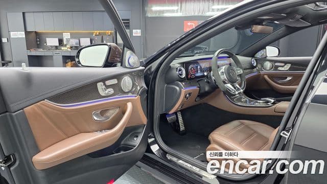 Mercedes-Benz E-Class 2019 — ფოტო 10/20